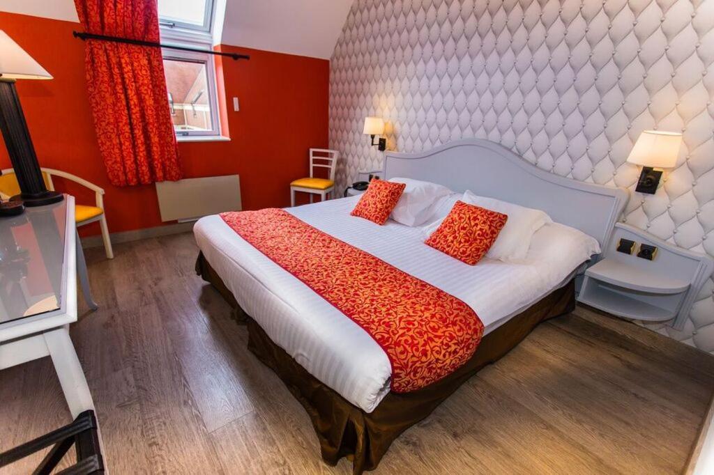 Cit'Hotel - Hotel Le Cedre Noyon Bagian luar foto