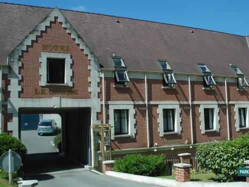 Cit'Hotel - Hotel Le Cedre Noyon Bagian luar foto