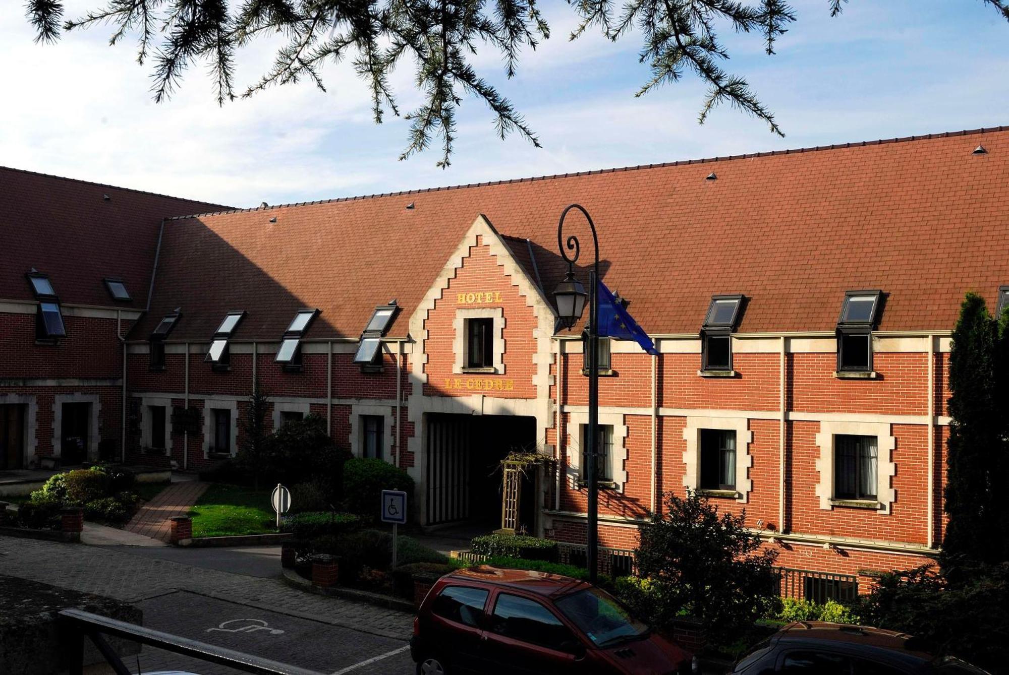 Cit'Hotel - Hotel Le Cedre Noyon Bagian luar foto