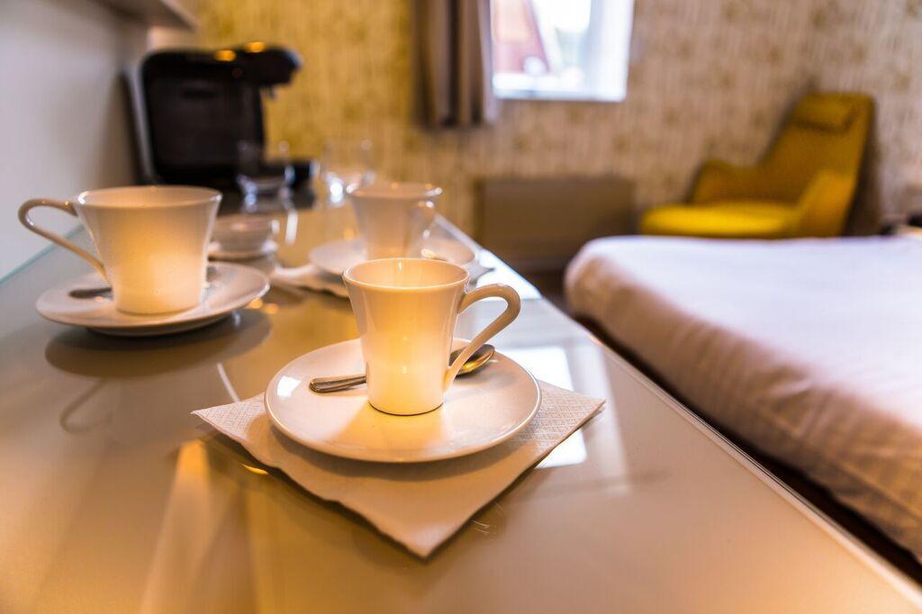 Cit'Hotel - Hotel Le Cedre Noyon Bagian luar foto