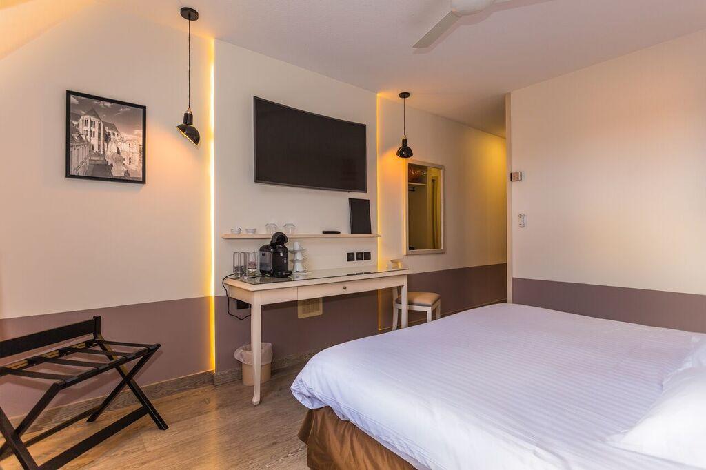 Cit'Hotel - Hotel Le Cedre Noyon Bagian luar foto